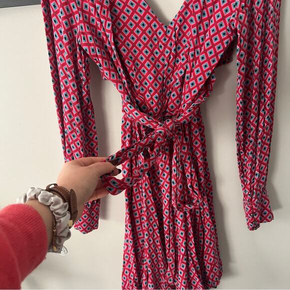 Free People It Takes Two Wrap Mini Dress Long Sleeve Geometric Print Size Large - Picture 10 of 11